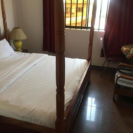 Hotel Saint-Jean Cotonou Buitenkant foto